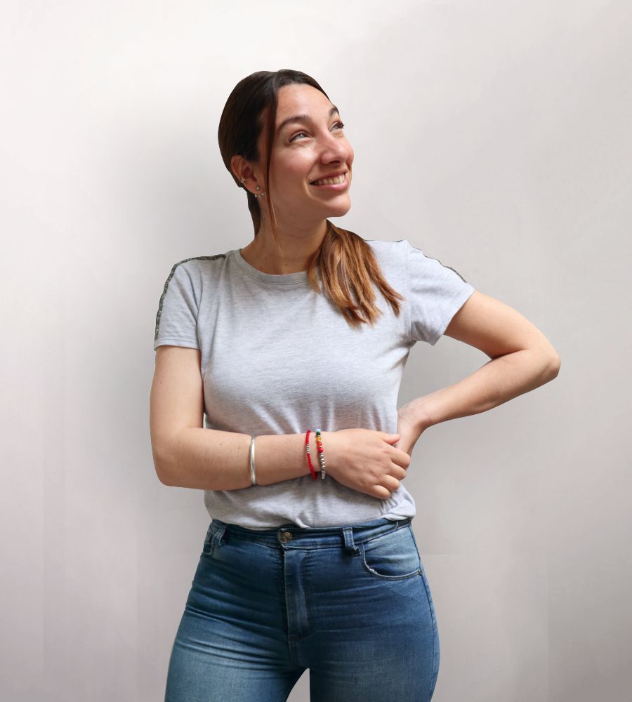 Ariana Seufer Diseñadora gráfica